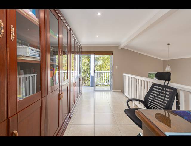 3 BEDROOM FREESTANDING SOLD IN MELKBOSSTRAND CENTRAL